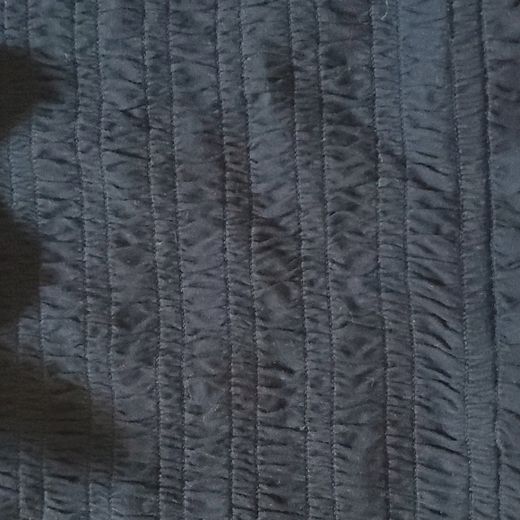 🆕️ GAP GIRLS BLACK CROP TOP 🖤 - Picture 3 of 7